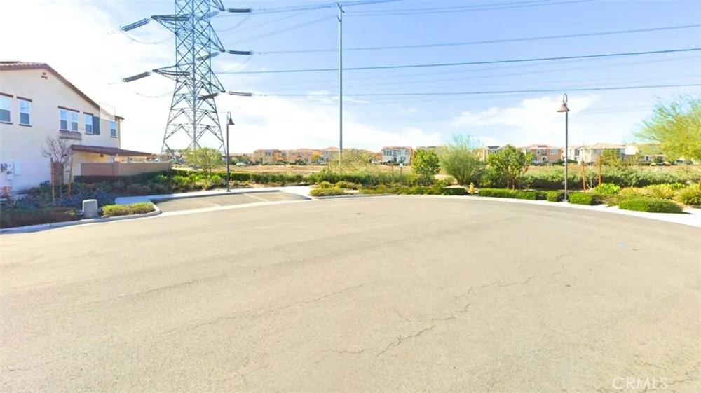 6035 Rio Bravo Eastvale, CA 92880