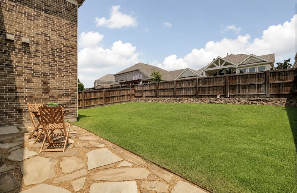 709 Auburn Court Savannah, TX 76227