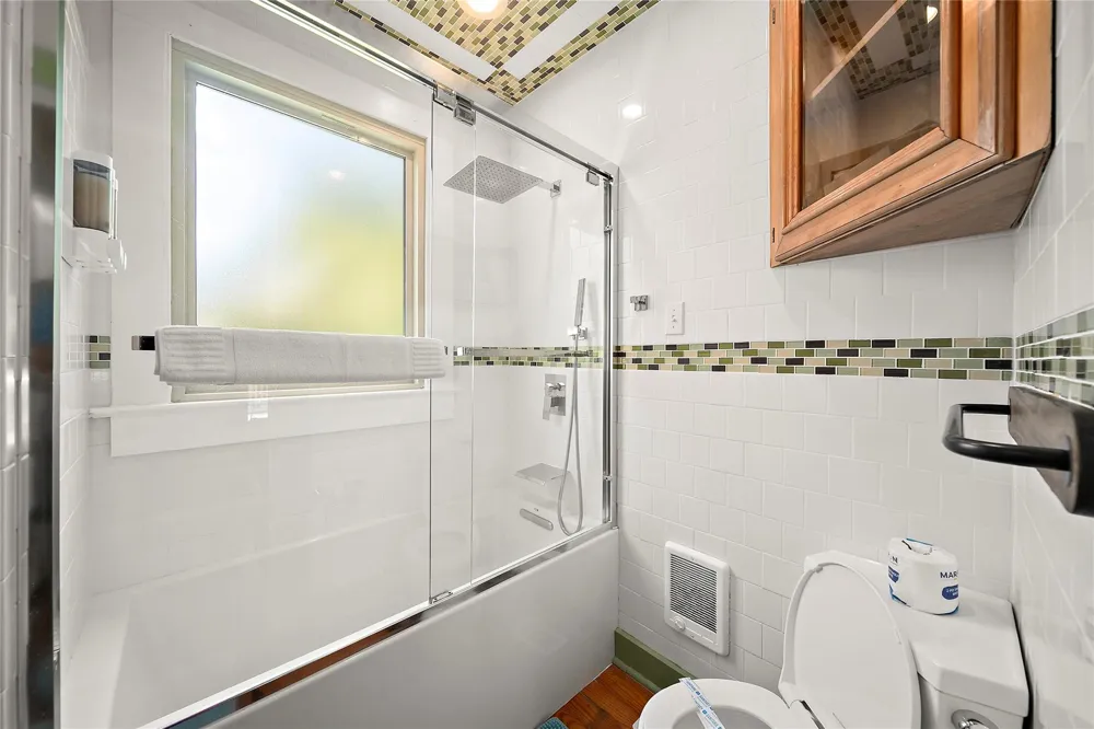 1112 17th Street Galveston, TX 77550