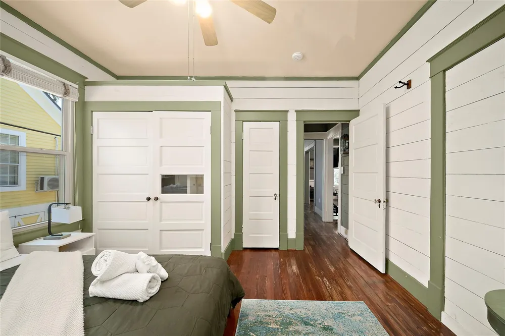 1112 17th Street Galveston, TX 77550