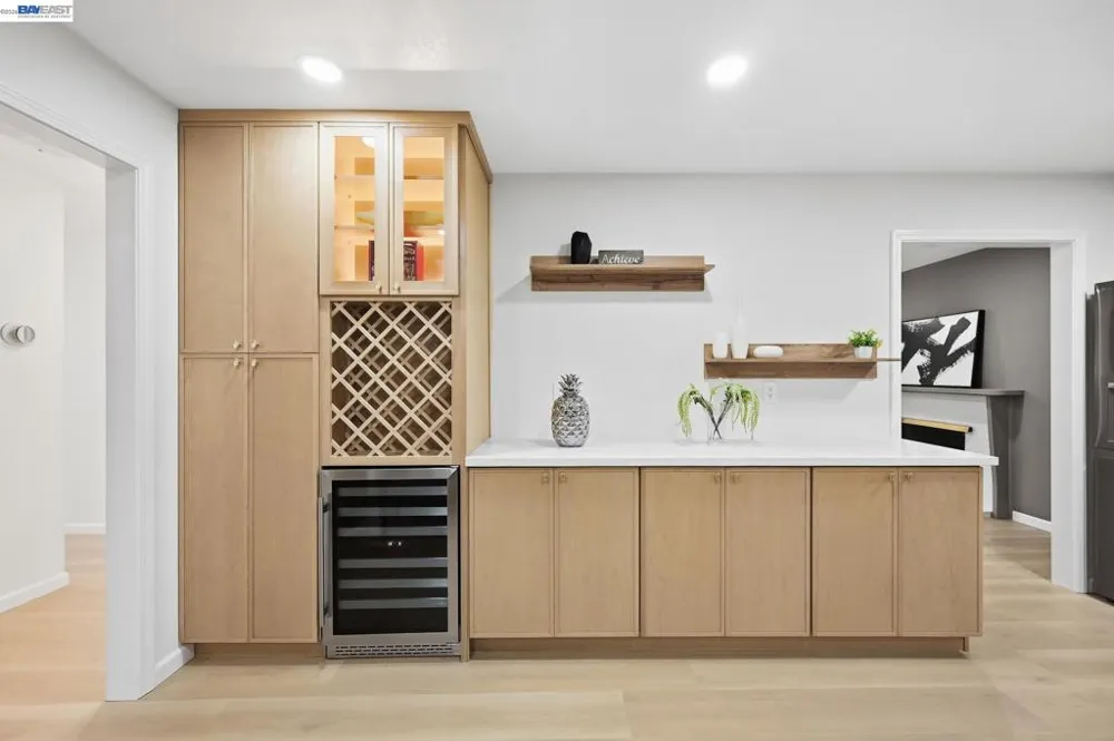 4884 Larimer Way Castro Valley, CA 94546