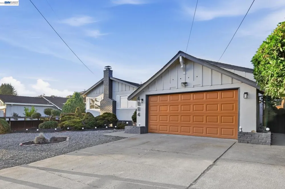4884 Larimer Way Castro Valley, CA 94546