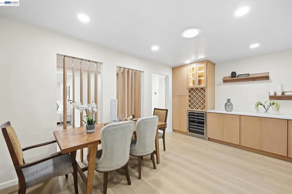 4884 Larimer Way Castro Valley, CA 94546