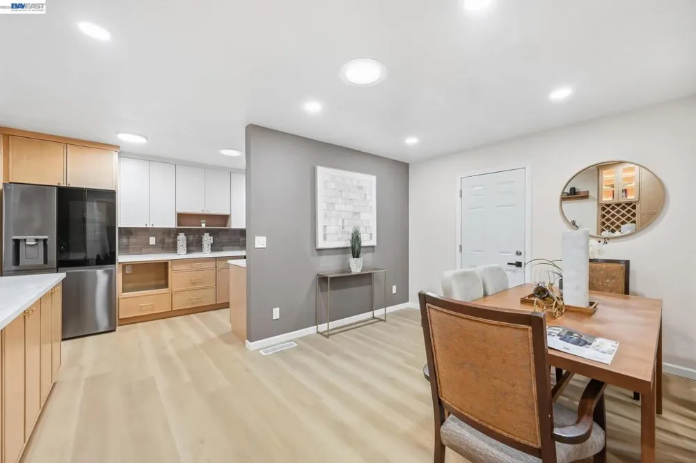 4884 Larimer Way Castro Valley, CA 94546