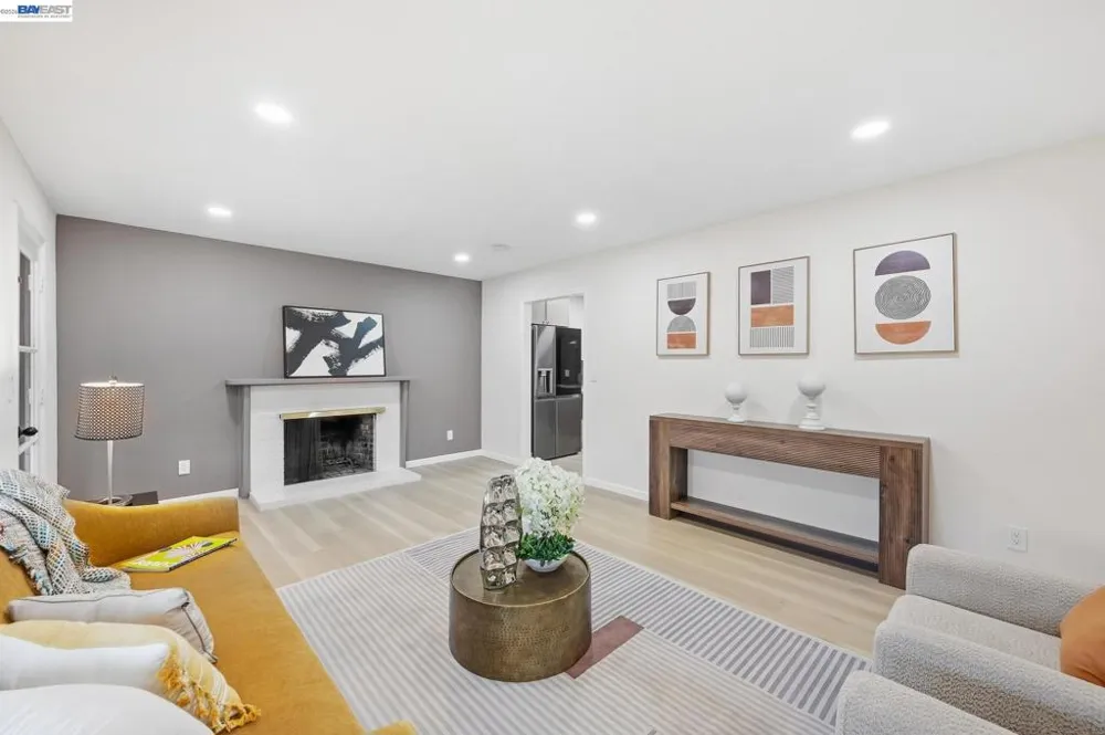4884 Larimer Way Castro Valley, CA 94546