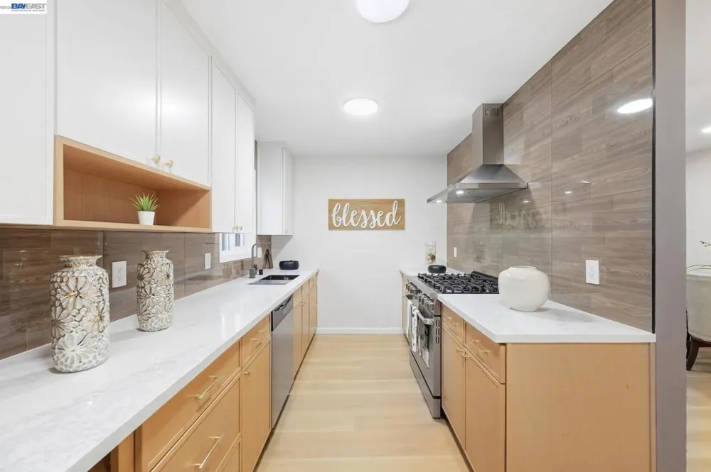 4884 Larimer Way Castro Valley, CA 94546