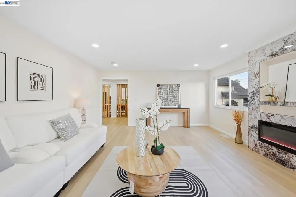 4884 Larimer Way Castro Valley, CA 94546