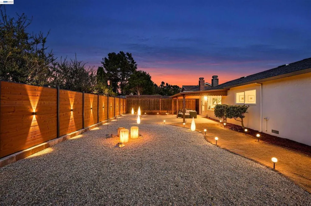 4884 Larimer Way Castro Valley, CA 94546