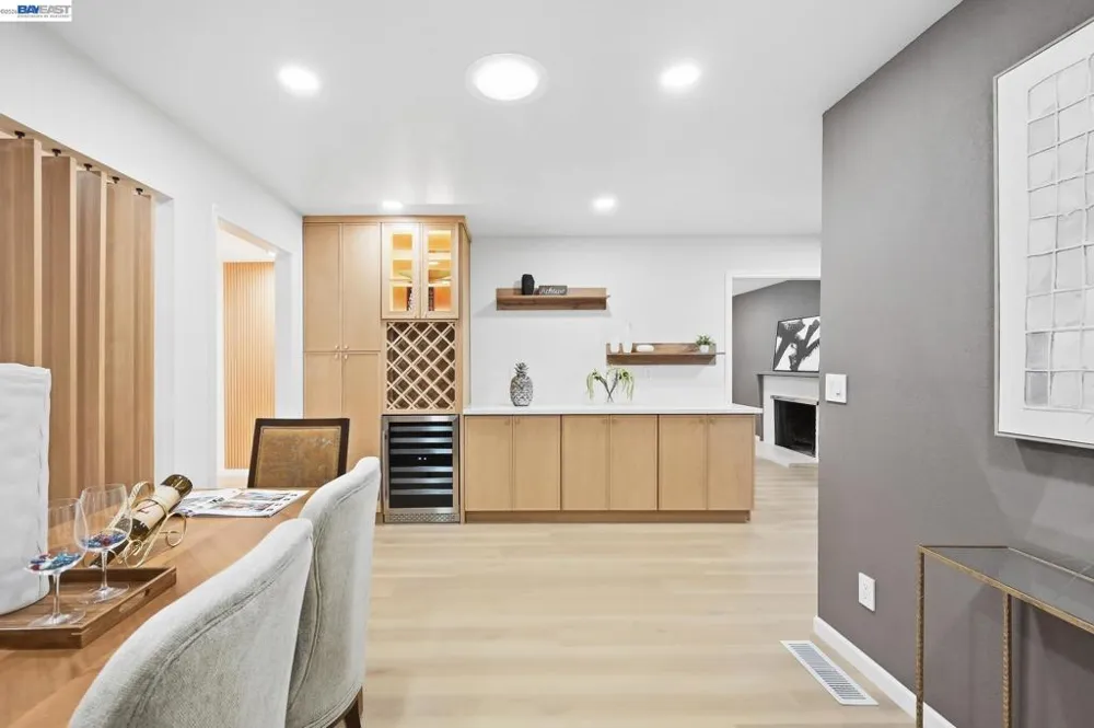 4884 Larimer Way Castro Valley, CA 94546