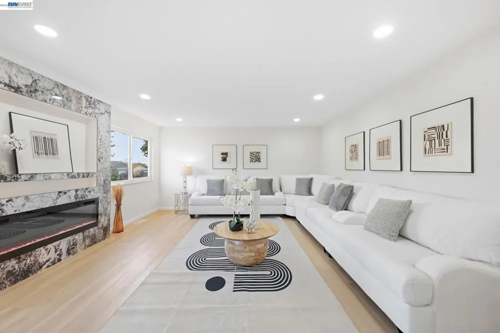 4884 Larimer Way Castro Valley, CA 94546