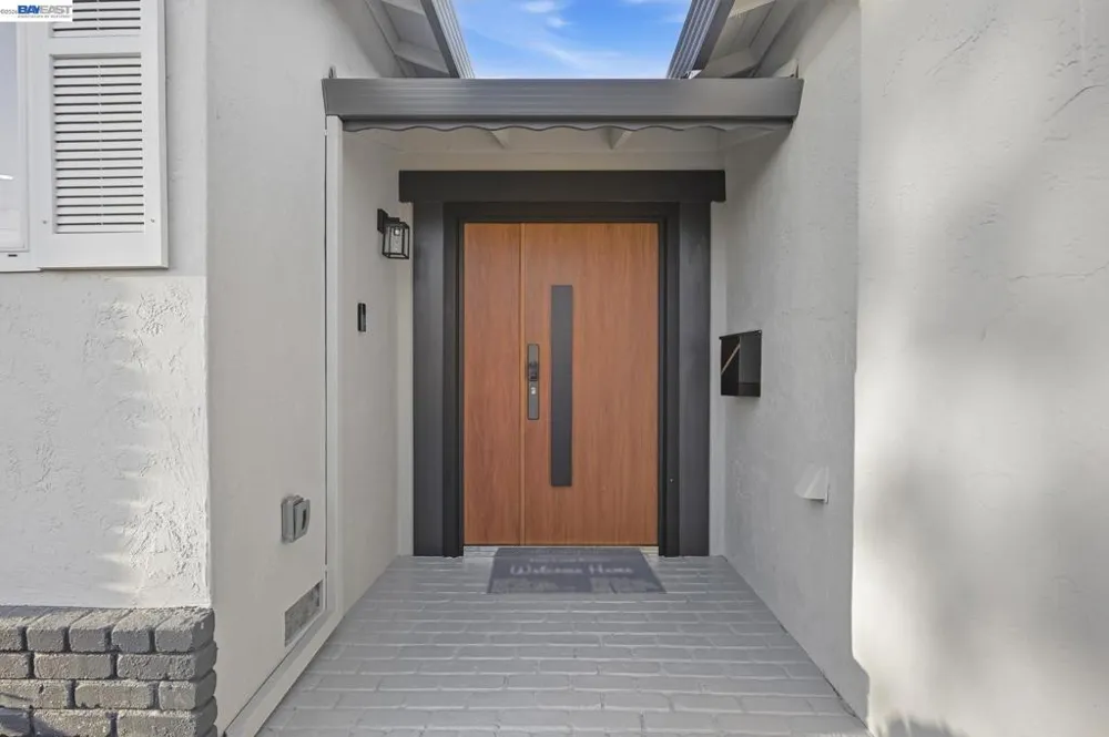 4884 Larimer Way Castro Valley, CA 94546