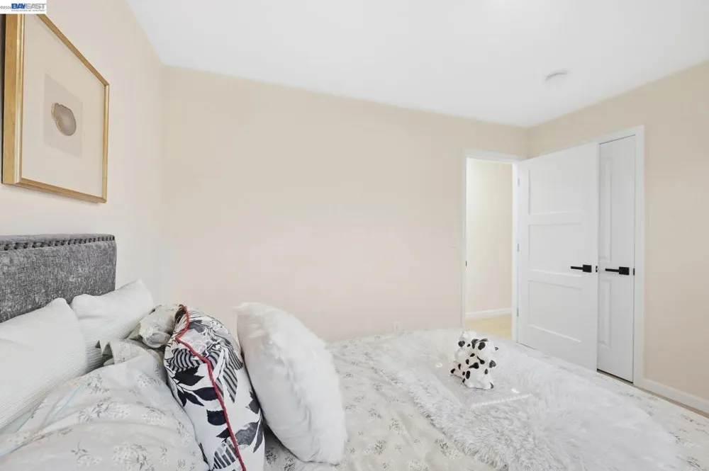 4884 Larimer Way Castro Valley, CA 94546