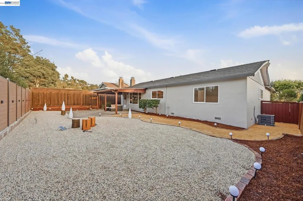 4884 Larimer Way Castro Valley, CA 94546