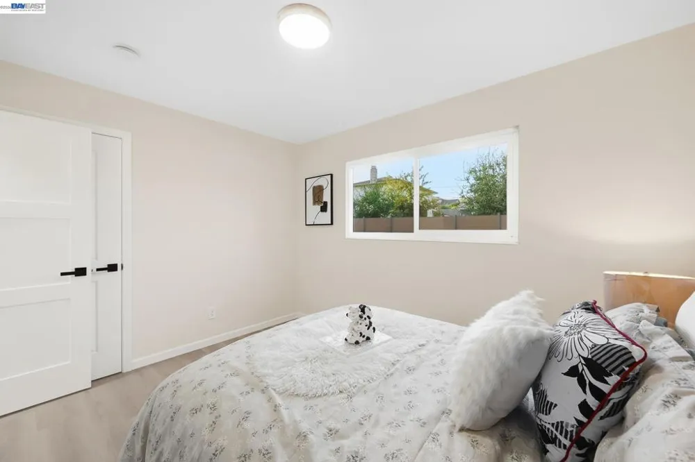 4884 Larimer Way Castro Valley, CA 94546