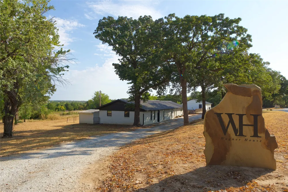 153 Wagner Road St Jo, TX 76265