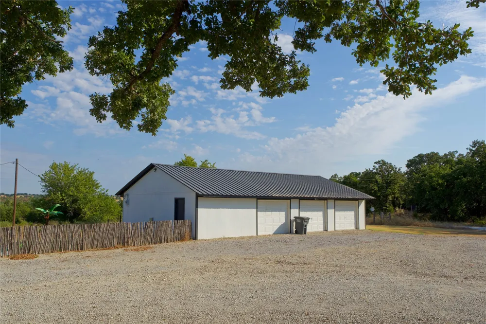 153 Wagner Road St Jo, TX 76265