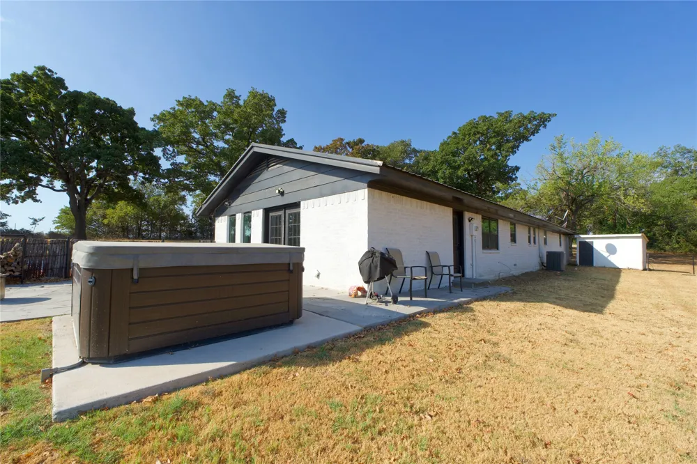 153 Wagner Road St Jo, TX 76265
