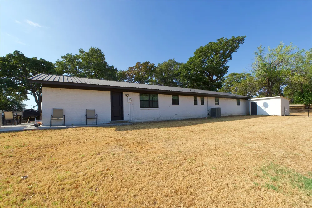 153 Wagner Road St Jo, TX 76265
