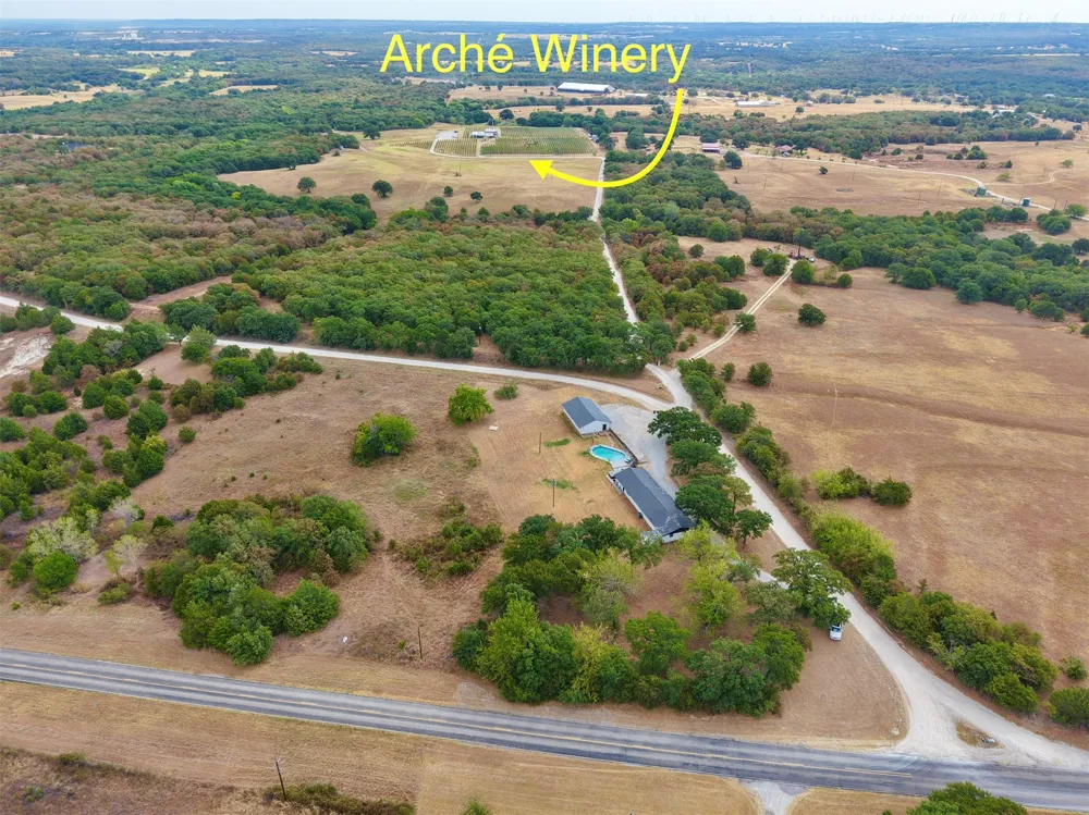 153 Wagner Road St Jo, TX 76265