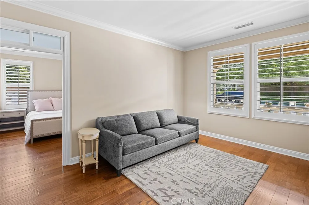 1009 Newhall Brea, CA 92821