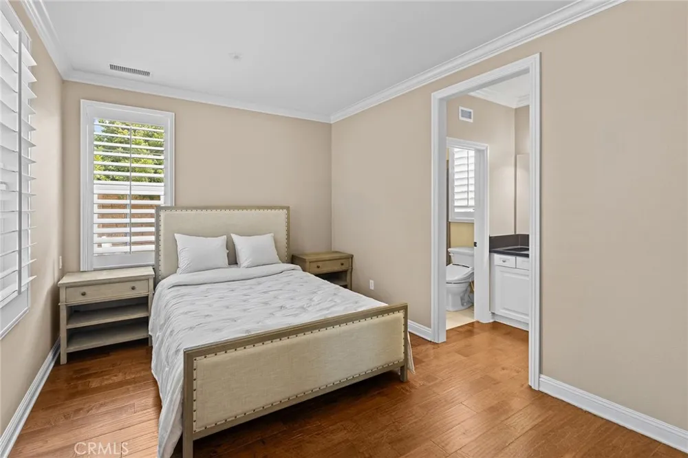 1009 Newhall Brea, CA 92821