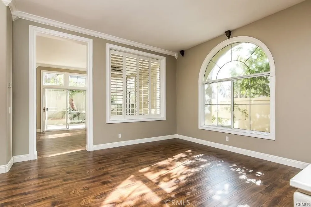 2717 Plumb Tustin, CA 92782