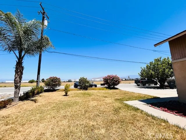 441 Placentia Perris, CA 92571