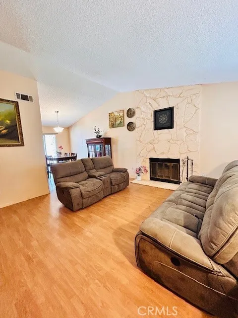 441 Placentia Perris, CA 92571