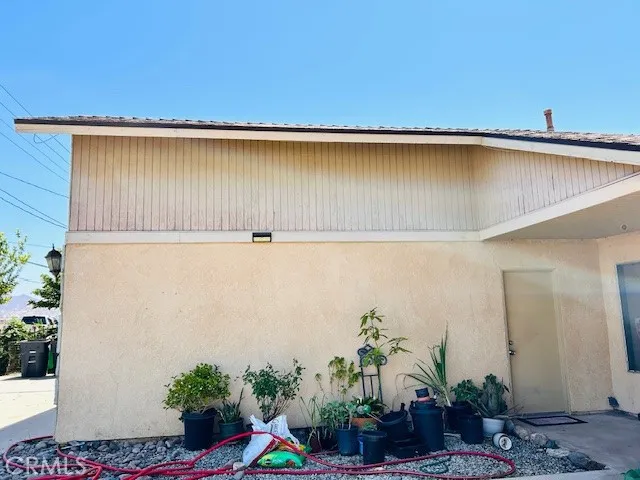 441 Placentia Perris, CA 92571
