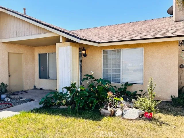 441 Placentia Perris, CA 92571