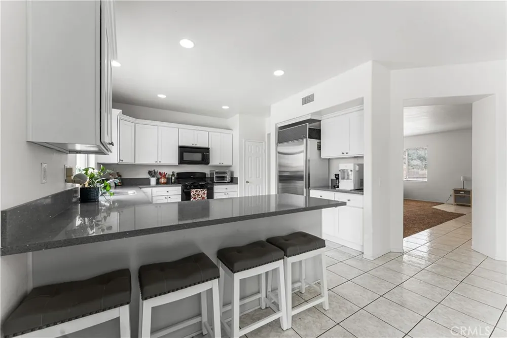 38318 Wakefield Palmdale, CA 93551