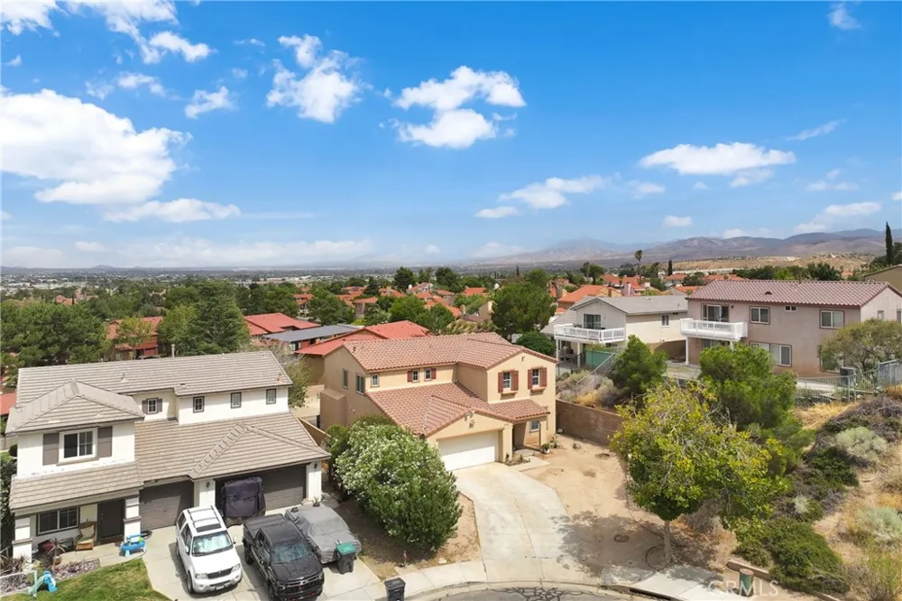 38318 Wakefield Palmdale, CA 93551