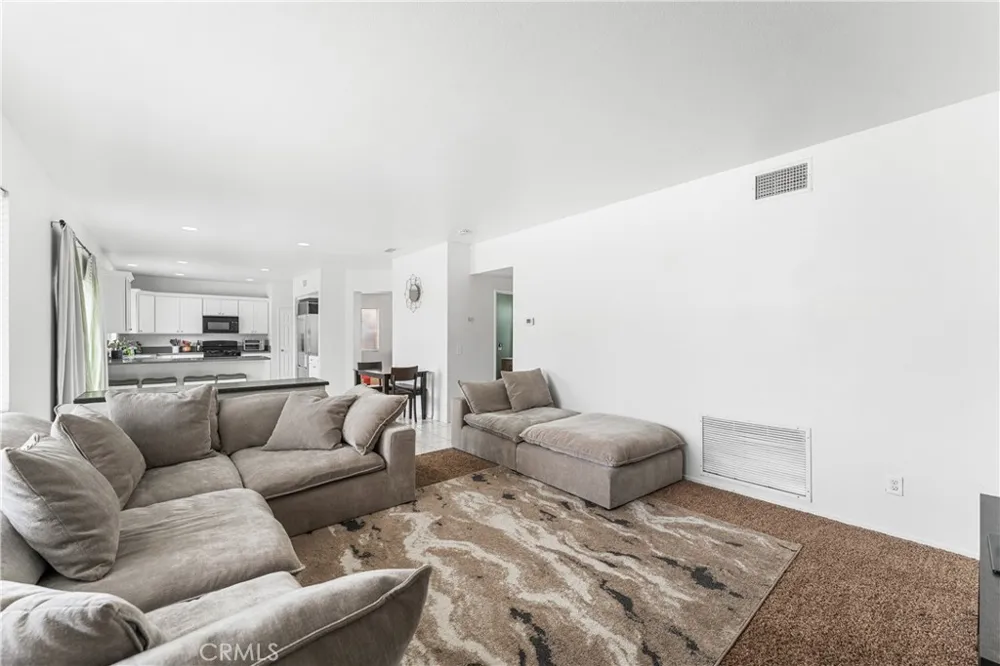 38318 Wakefield Palmdale, CA 93551