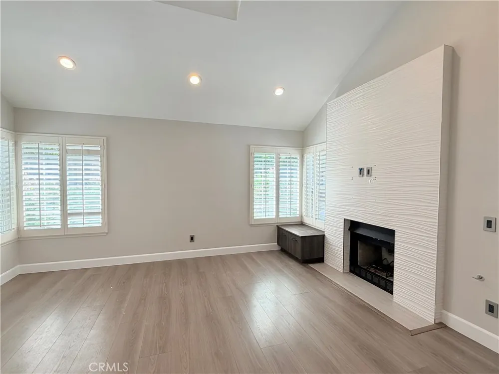 20783 E Crest Walnut, CA 91789