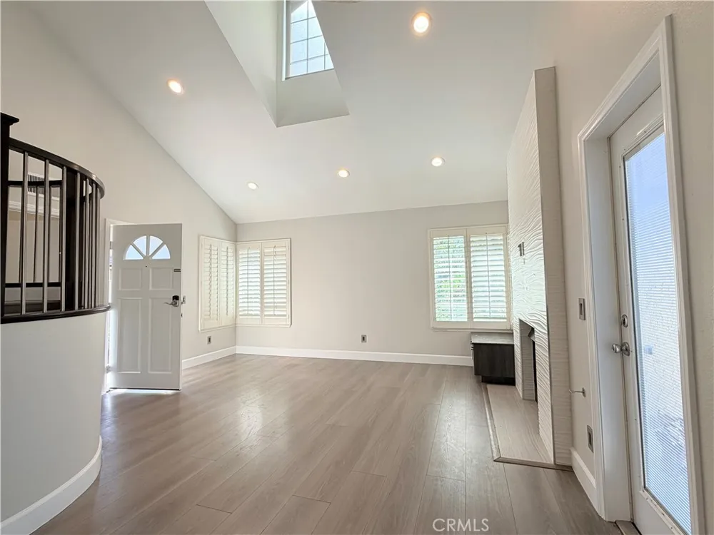 20783 E Crest Walnut, CA 91789