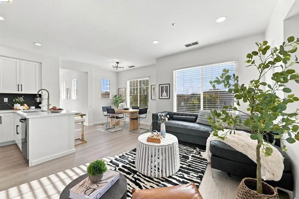 23389 Canyon Terrace Dr Castro Valley, CA 94552