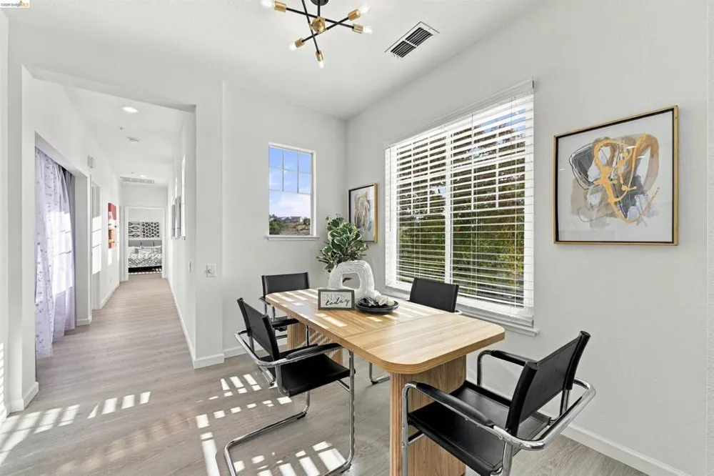 23389 Canyon Terrace Dr Castro Valley, CA 94552