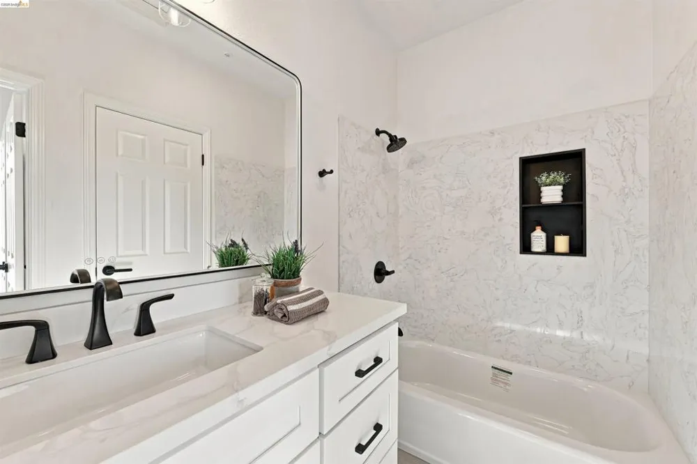 23389 Canyon Terrace Dr Castro Valley, CA 94552