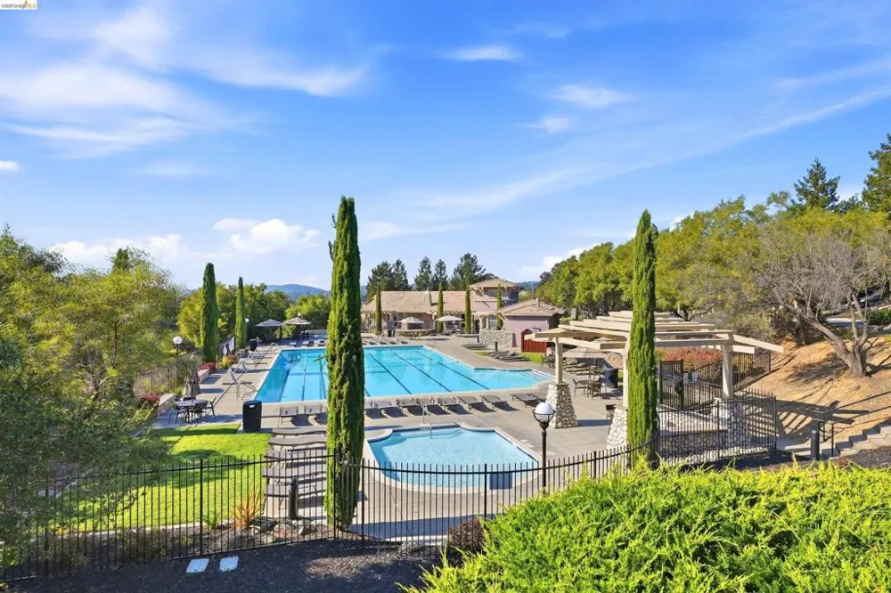 23389 Canyon Terrace Dr Castro Valley, CA 94552