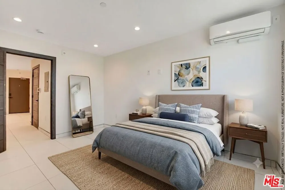 946 S Ridgeley Drive #211 Los Angeles, CA 90036