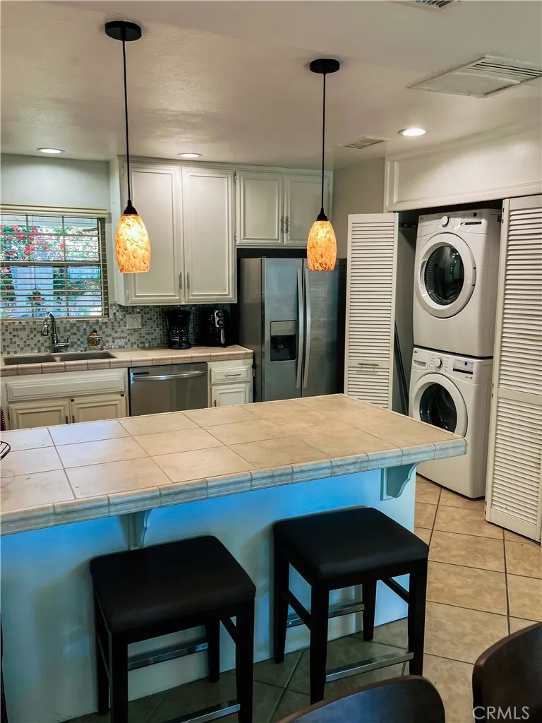 76589 New York Ave Palm Desert, CA 92211