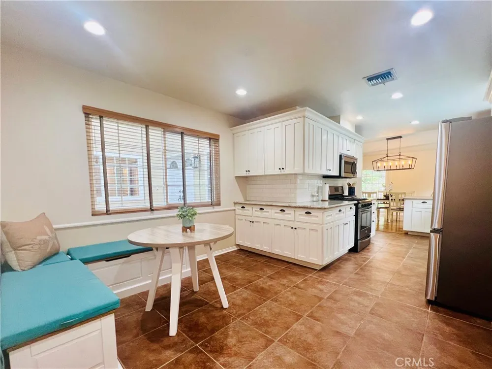 5309 Lockhurst Drive Woodland Hills, CA 91367