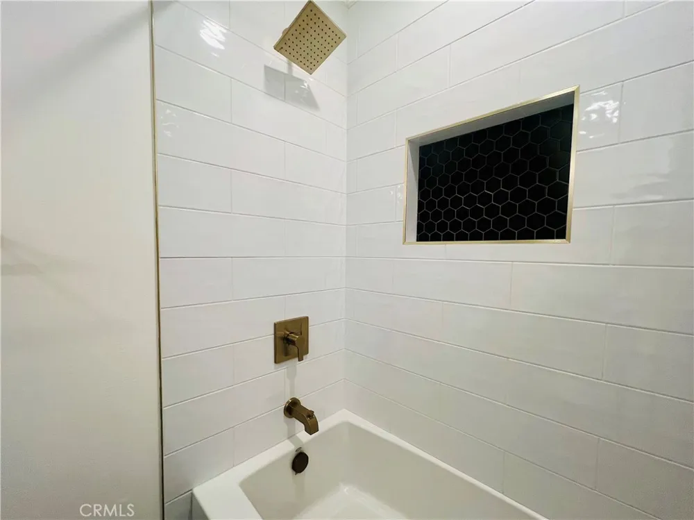 5309 Lockhurst Drive Woodland Hills, CA 91367