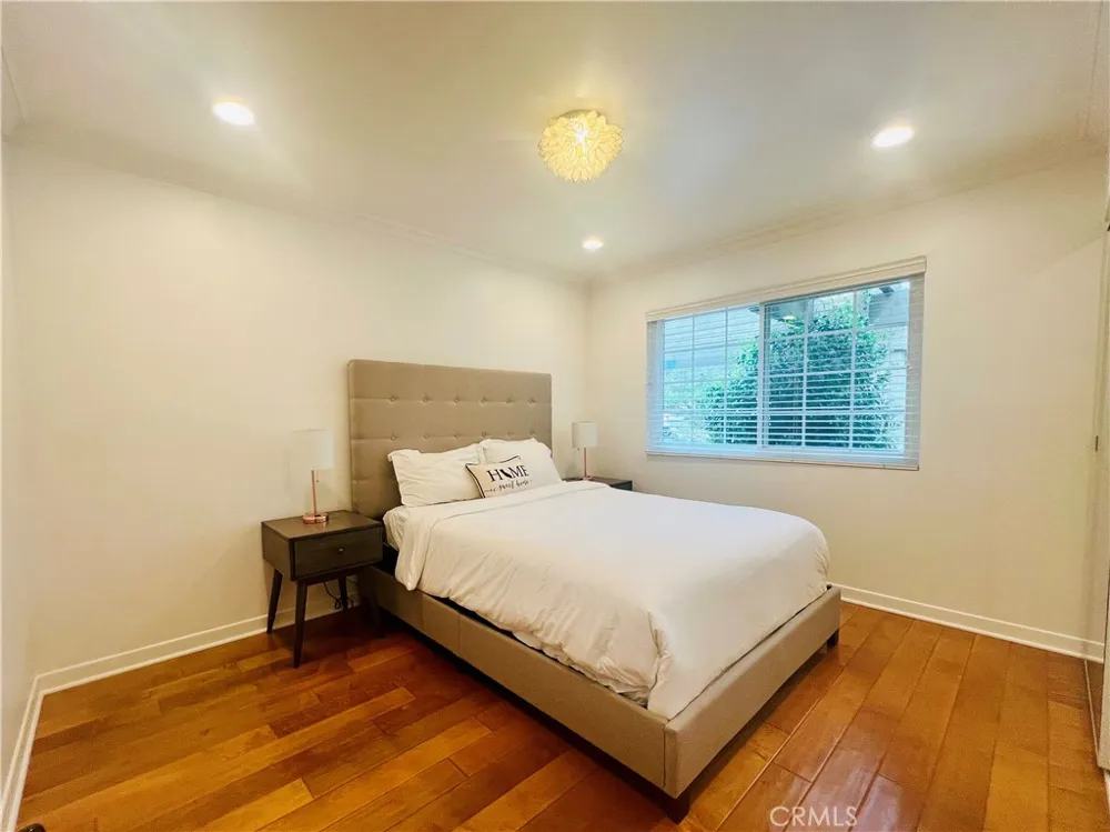 5309 Lockhurst Drive Woodland Hills, CA 91367