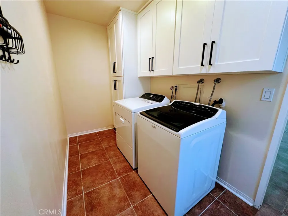 5309 Lockhurst Drive Woodland Hills, CA 91367