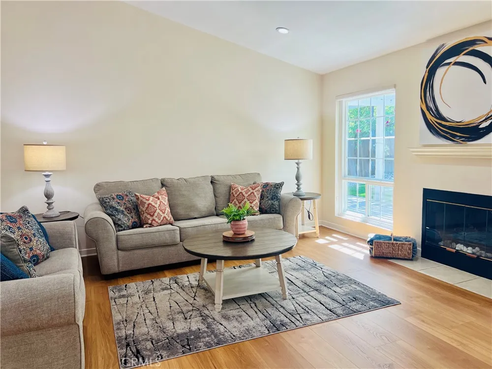 5309 Lockhurst Drive Woodland Hills, CA 91367