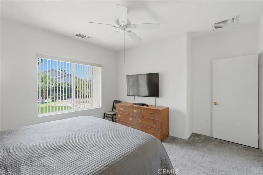 78697 Hampshire Palm Desert, CA 92211