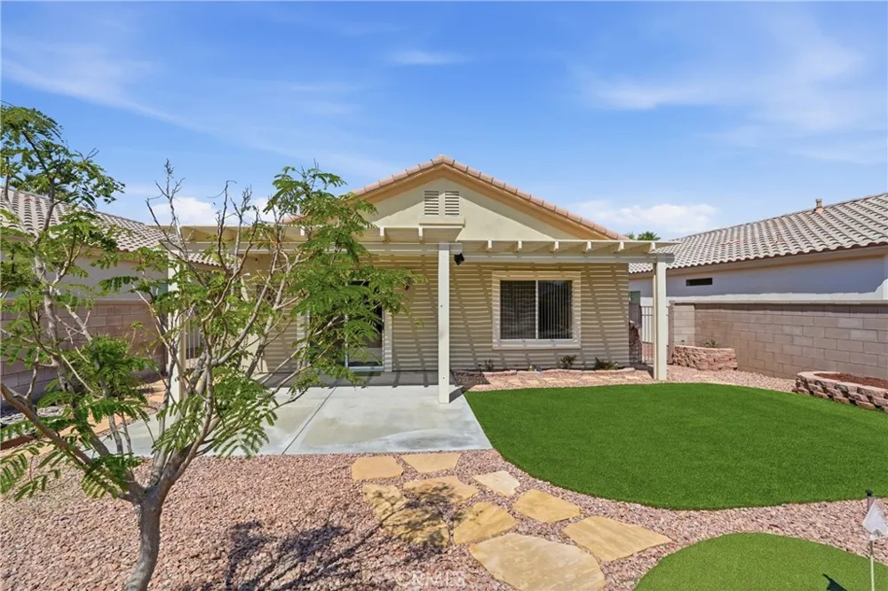 78697 Hampshire Palm Desert, CA 92211
