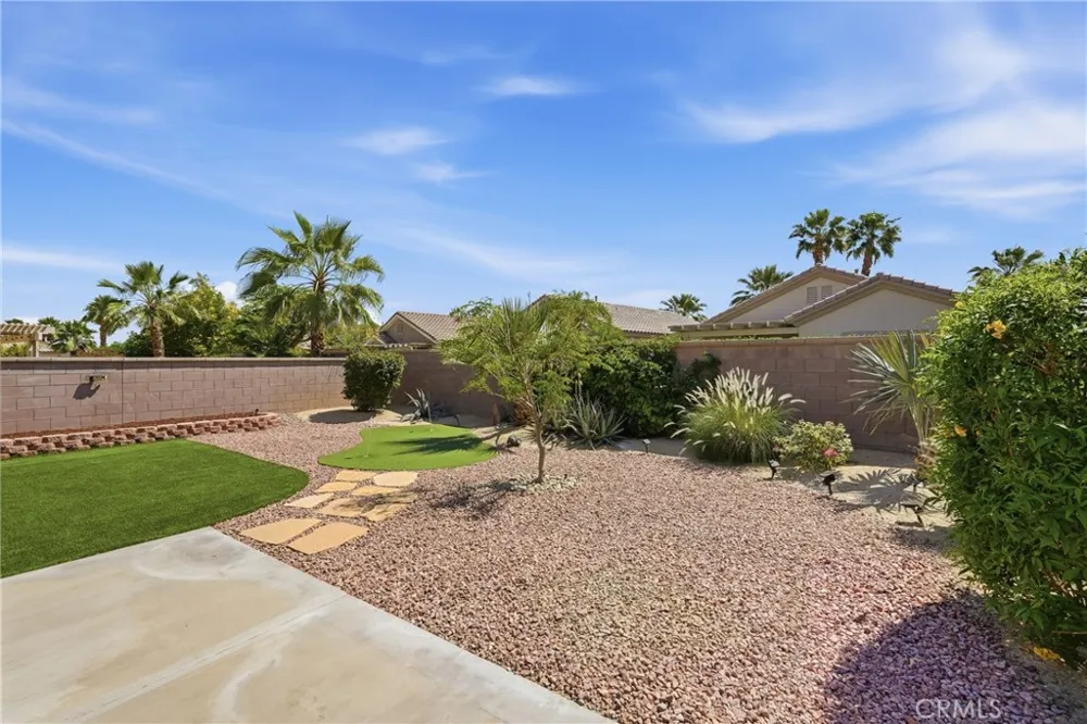 78697 Hampshire Palm Desert, CA 92211