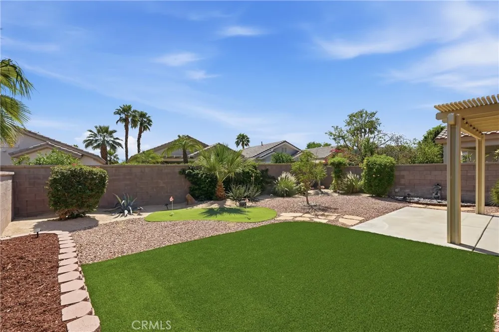 78697 Hampshire Palm Desert, CA 92211